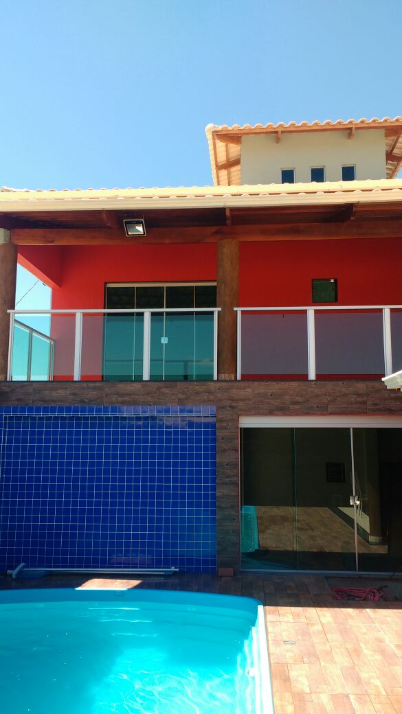 Guarda corpo sacada em vidro verde.jpeg Guarda corpo sacada em vidro verde.jpeg